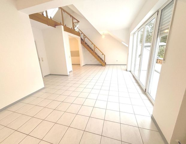 Konz: Frisch renovierte 97 m² Maisonettewohnung – 4 Zimmer, Balkon, lichtdurchflutet. - Foto 1