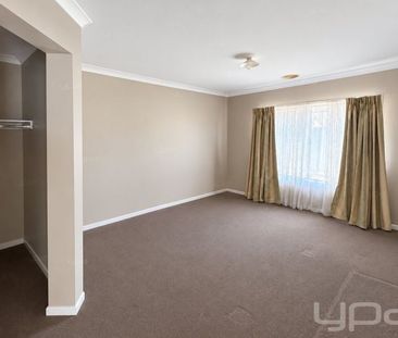 Modern Comfort in a Prime Harkness Location - Photo 2