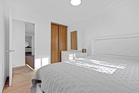 For Lease - 498 Sandhamn Private, Hunt Club - South Keys and Area, Ontario - Photo 4