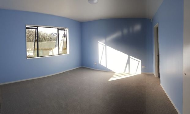 4 Bedroom, 3 Bathroom House - Photo 1