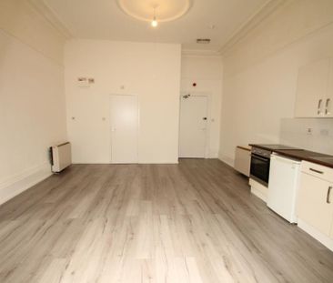 Studio to rent - Photo 6