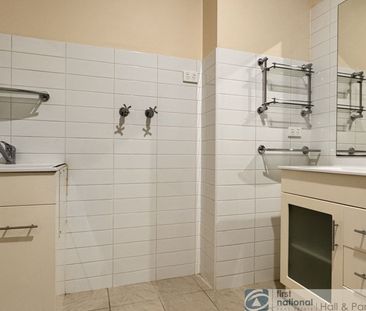 Great Location - Photo 5