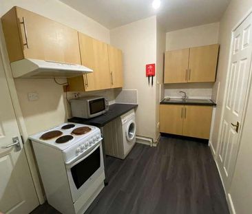 Redhill, SO16 - Photo 3