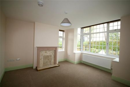 3 bedroom detached house to rent - Photo 2