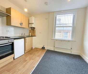 Seaside, Eastbourne, BN22 - Photo 4