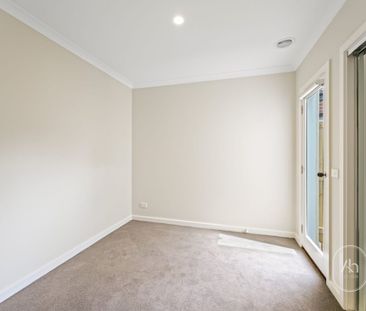 Brand New Modern Home in the Heart of Manor Lakes - Photo 6