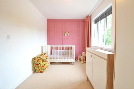 4 bedroom semi-detached house to rent - Photo 4