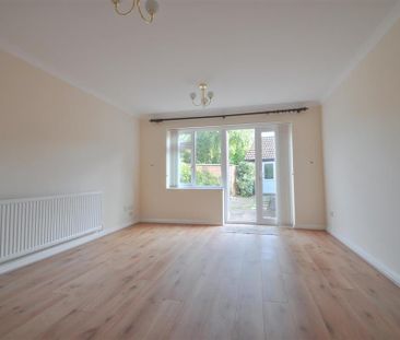 2 bedroom terraced house to rent - Photo 2