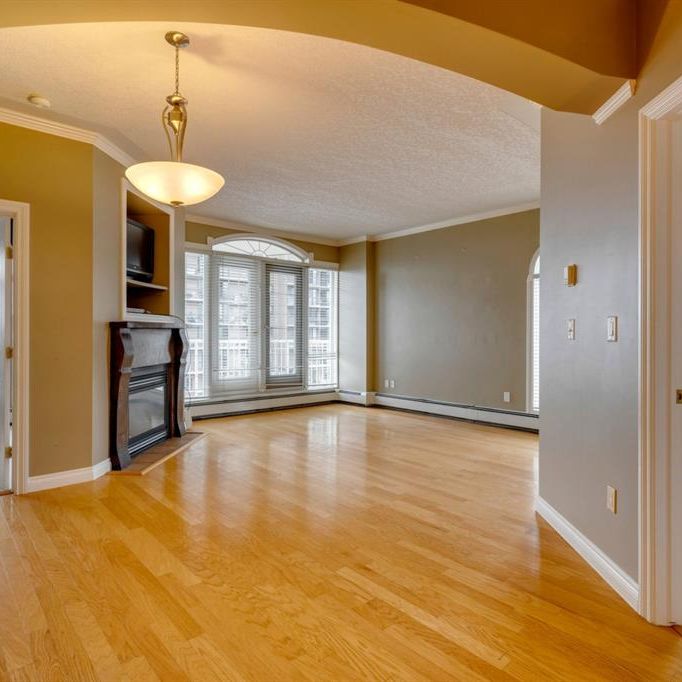 2 Bed Condo In Beltline With Undgr.Parking/In Suite Laundry/ Heat & Water Incl - Photo 1