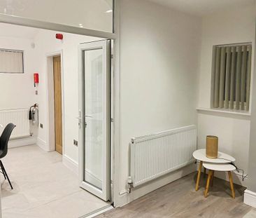 6 bedroom house to rent - Photo 1