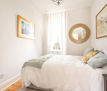 5 bedroom terraced house to rent - Photo 4