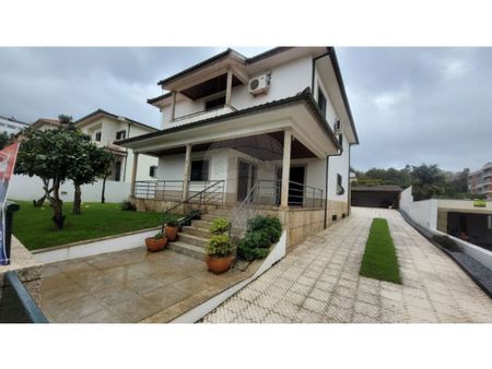 3 room luxury House for rent in Braga, Portugal - Photo 4