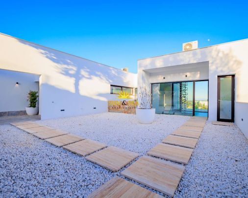 Luxury Villa in Orihuela, Alicante. - Photo 1