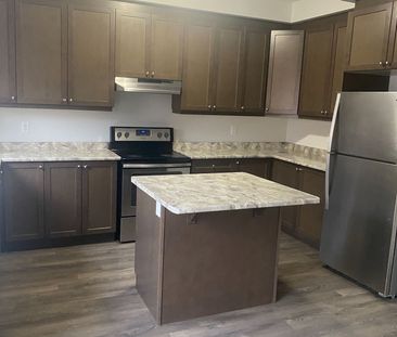 For Lease - 5 Fusilier Drive, Toronto, Ontario - Photo 3