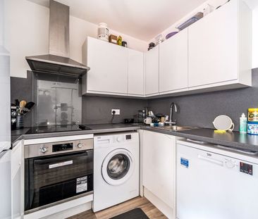 Catteshall Lane, Godalming, Surrey, GU7 - Photo 1