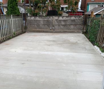 For Lease - 12 Kinrade Avenue, Hamilton, Ontario - Photo 4