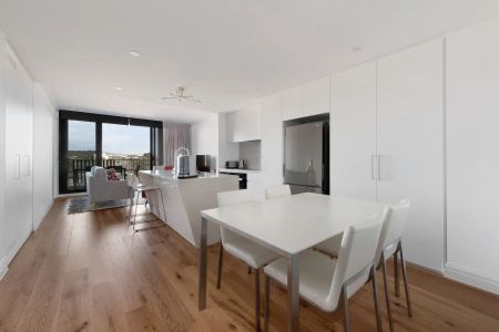 FULLY FURNISHED AND EQUIPPED - Photo 4