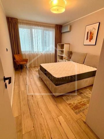 APARTAMENT 3 camere, apartament in vila, Piata Romana Bd. Lascar - Fotografie 4