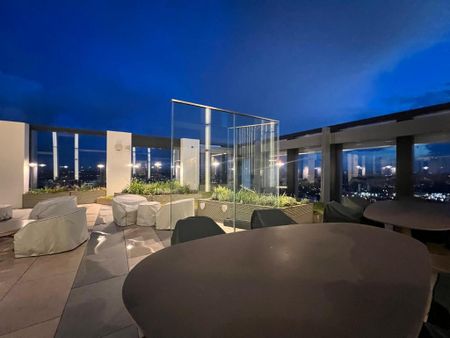 3 bedroom apartment to rent - Photo 2