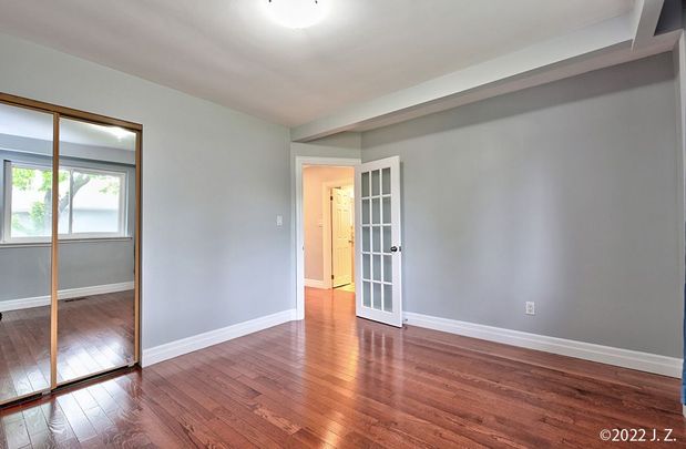 For Lease - 320 Rathburn Road Unit# UPPER, Toronto, Ontario - Photo 1