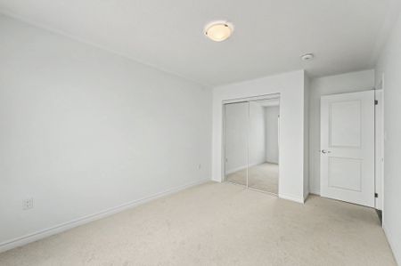 For Lease - 118 Pearen Lane, Barrie, Ontario - Photo 4