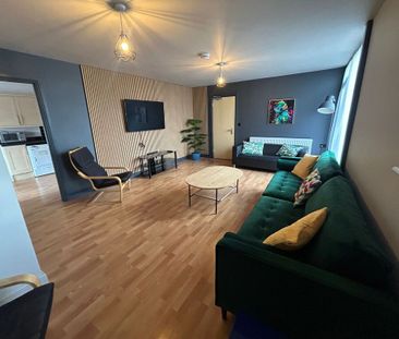 6 Bed Student Accommodation - Photo 1