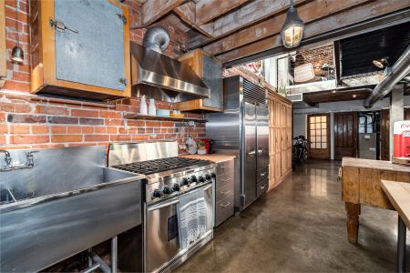 For Lease - 9 Peyton Lane, Toronto, Ontario - Photo 5