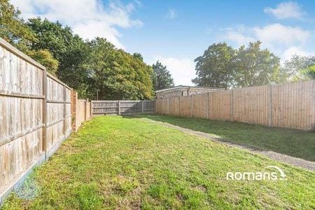 Shepherds House Lane, Earley, Reading, Berkshire, RG6 - Photo 5