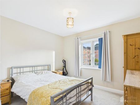 2 bedroom flat to rent - Photo 5