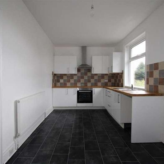 Leafield Avenue, Bradford, BD2 - Photo 1