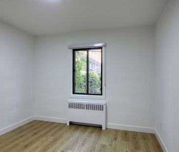 3250 Van Horne Street - Photo 6