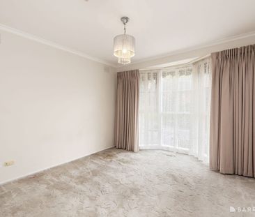 Charming Single-Level Living in the Heart of Croydon - Photo 2