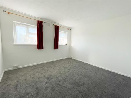 Southfield, Polegate - Photo 4