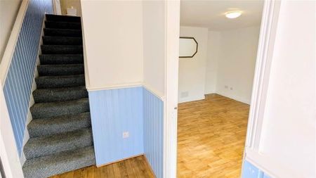 23 Ballygowan Gardens, Bangor, BT19 1QG - Photo 4
