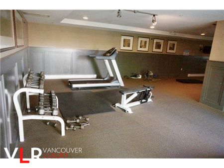 Condo in Vancouver West Side, BC - Photo 4