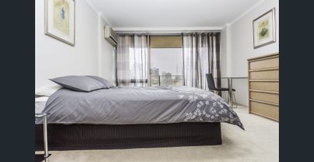 SPACIOUS 1 BEDROOM APARTMENT | Furnished - Photo 2