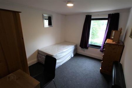 2 Malone Avenue, Belfast, BT9 6ER - Photo 4