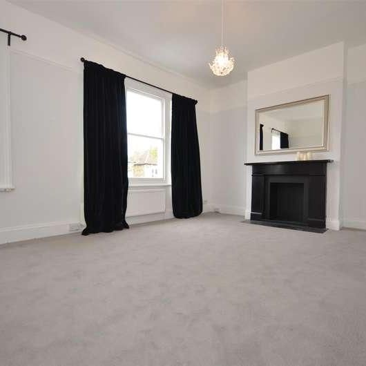 Whittington Road, N22 - Photo 1