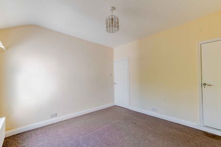 2 bed semi-detached house to rent in Gristhorpe Road, Birmingham, B29 - Photo 3