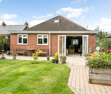 3 bedroom bungalow to rent - Photo 3