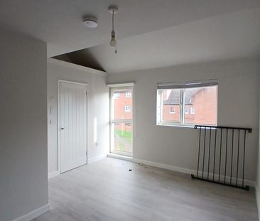 4 bed end of terrace house to rent in Brampton Court, Norwich, Norfolk - Photo 1