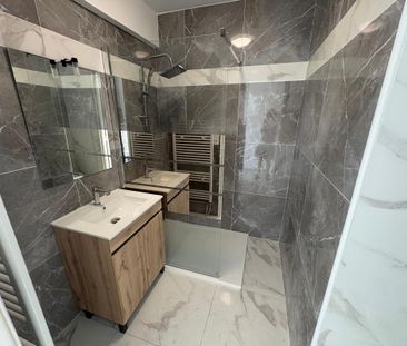 Location Appartement 1 pièce 30m² CAGNES SUR MER 06800 - Photo 3