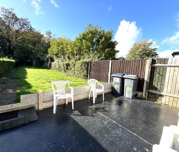 2 bedroom semi-detached house to rent - Photo 5