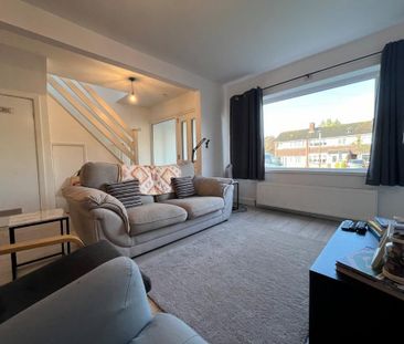 3 bedroom end of terrace house to rent - Photo 3