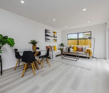 PAPAKURA, 4 BEDROOMS - Photo 1