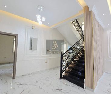 Spacious 5 BR Villa in Al Yasmeen 1 for Rent - Photo 3