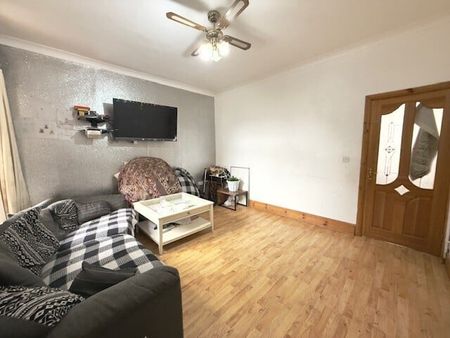 3 bedroom house to rent - Photo 2