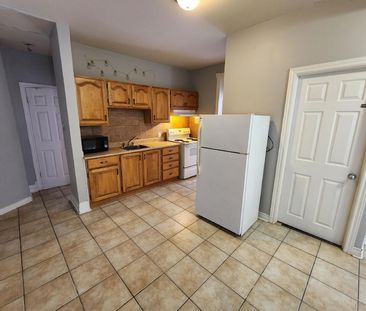 865 Somerset Street W - 2 - Photo 5