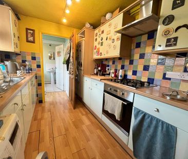 4 bedroom terraced house to rent - Photo 1