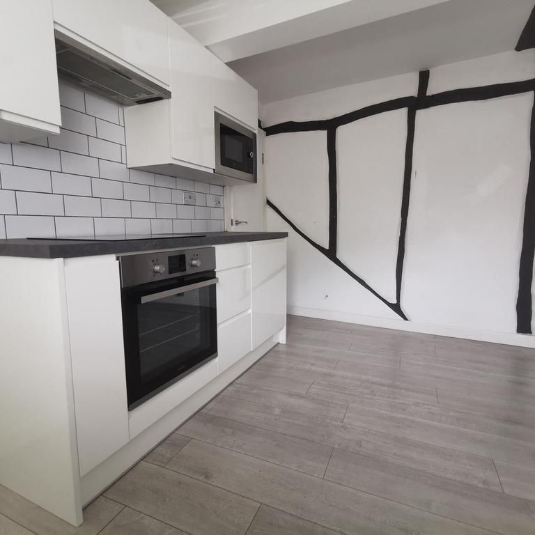 2 bedroom flat to rent - Photo 1